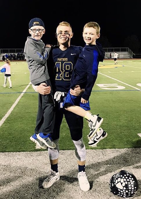 matt44unger's tweet photo. Good luck to the homie today, toughest kid l know. See you soon bud💙 https://t.co/IwMEpwx2GS