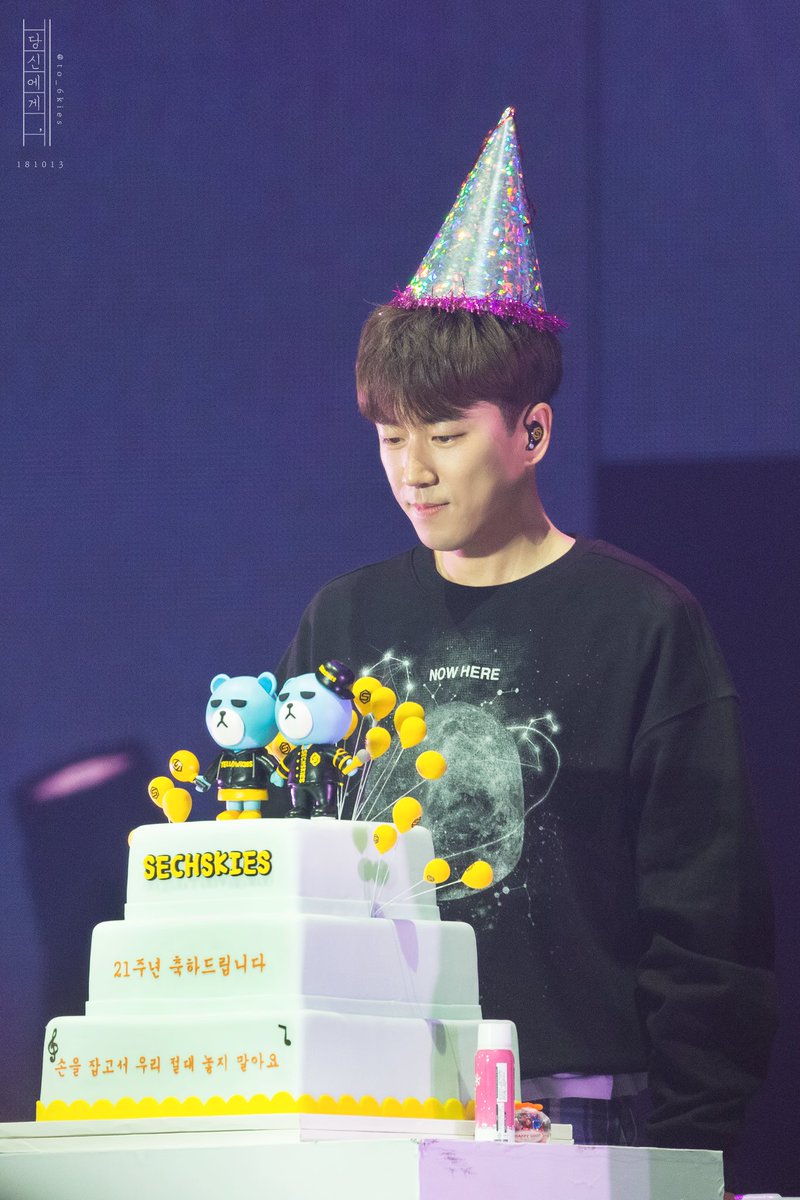 To_6kies's tweet photo. 181013 젝스키스 체조콘서트

생일을 맞은 수원 어린이🎉
#젝스키스 #SECHSKIES #水晶男孩
#장수원 #jangsuwon #张水院 #チャンスウォン #지금여기다시 https://t.co/97oiZ2y2ms