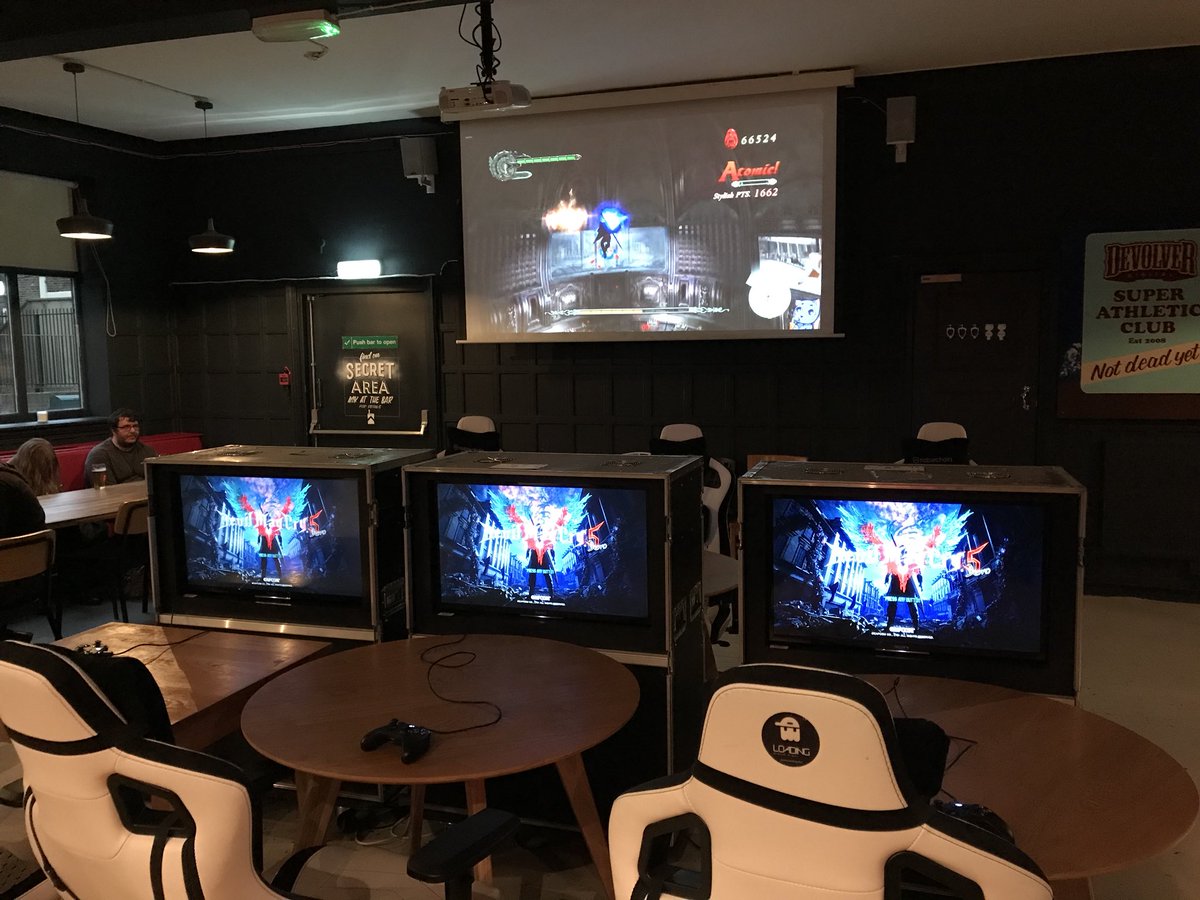 CapcomEurope's tweet photo. We’re ready to kick off the #DMC5 hands-on event here at the @drinkrelaxplay Loading bar in London. Head on down today between 6pm &amp; 11pm if you fancy going hands-on with Nero 🗡🔥🗡🔥

18+ only. ID required. https://t.co/jvZ8YSQ9K2