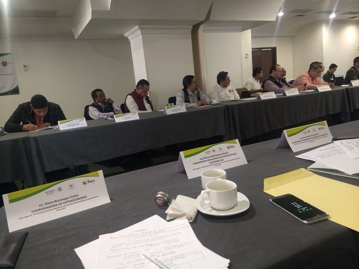 bboquita's tweet photo. Foro Regional "El extensionismo Rurales océano; por una Red interinstitucional de extensión e innovación" @linosma @ExtensionismoMx #soyextensionista @SAGARPA_mx @SagarpaZac https://t.co/SVOG1u3DZG