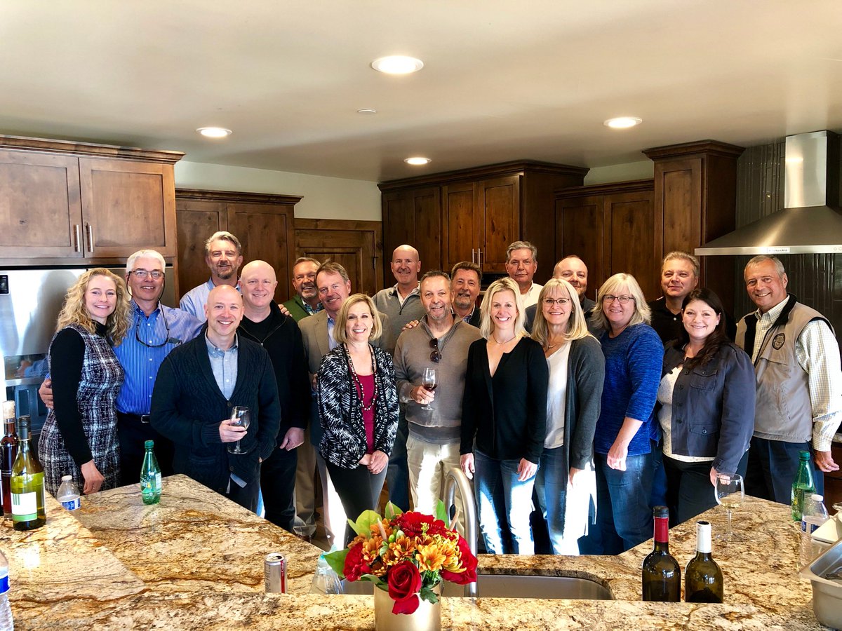 SecuredComm's tweet photo. Thank you to all the amazing @SecuredComm Executive Management team members that joined us for the Management Meeting and Retreat in Lake Tahoe. We anticipate an awesome 4th Qtr and an incredible 2019! #teambuilding #publicsafety #encryptedcommunications #awesometeam https://t.co/GZDKqkItVZ