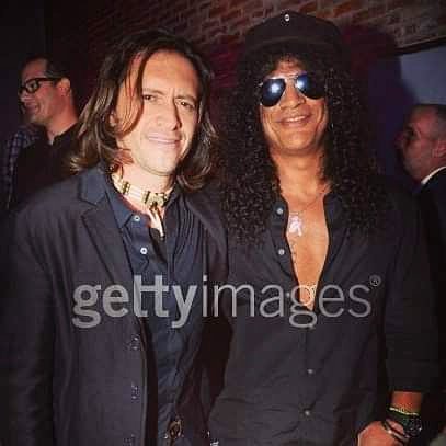 ccjrpic's tweet photo. #WaybackWednesday
Clifton & @Slash 🎸
(September 25, 2013)
#NothingLeftToFear https://t.co/HP04f5Gstu
