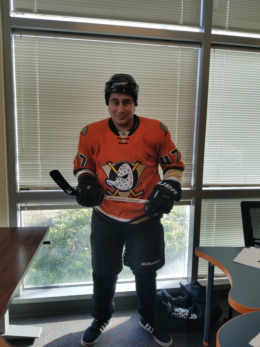 Rgonzo444's tweet photo. Oh, boy. What I do for the love of the game. Thanks for the support on patreon. Sign up for more giveaways and crazy bets. Video coming soon.
https://t.co/j1PE7mhLqK

@DucksNPucks https://t.co/IZAtr9gQyF