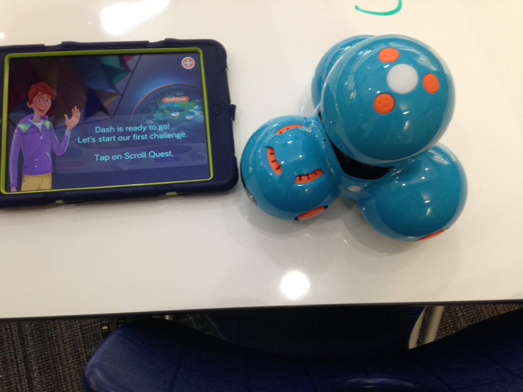 entwist412's tweet image. Not your grandma's library! #codingrobots #whiteboardtablescolaboration #wleced @CommerceElem #CommerceElem @WalledLkSchools