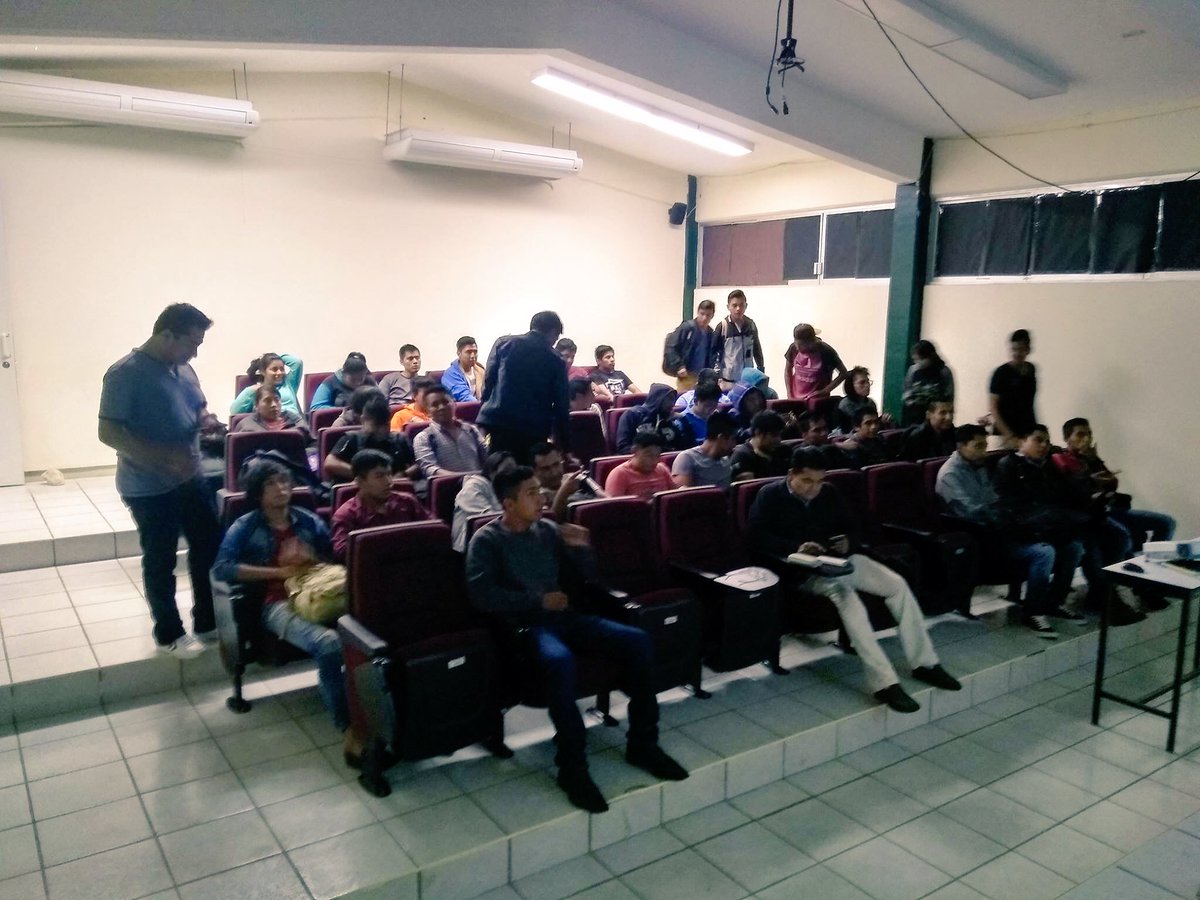 UTSelva2's tweet photo. En #UTSelva consideramos la vinculación con el sector productivo una fortaleza en la formación de nuestos estudiantes.
Enviamos saludos y felicitaciones a nuestros compañeros alumnos y docentes de Utselva #Rayon por su esfuerzo diario.
#OrgulloUTSelva https://t.co/8Bl8uPr7i8