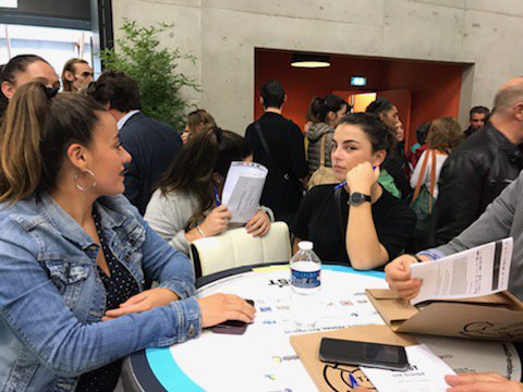 ML_LaCiotat's tweet photo. Les jeunes de la #GarantieJeunes #LaCiotat et @MLocaleAubagne étaient présents lors du Forum #JobBoost #RetourEnImage @AtheliaE @villedaubagne @VilledeLaCiotat @ApnNapollon @cci_paca @FortisRoca @lespaluds  @ardmlpaca #MissionsLocales https://t.co/4LXMi7EeyI