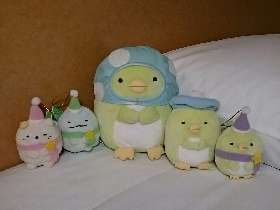 Akira Ogawa すみっコぐらし プライズコレクション すみっコぐらし きのこのまねっこぬいぐるみ ニット風帽子 ぬいぐるみ パステルクリスマスマスコット