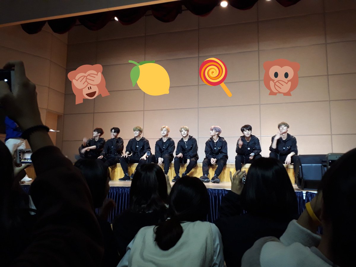 ateezturkey_'s tweet photo. [171018] Ateez Kore'de bir İlkokul'a gitmiş.Orada ki bir fan sosyal medyaya bir fotoğraf atı danslarının çok iyi olduğundan da bahsetti.

Cr  :Bnm_very_lover https://t.co/btzY58SLbm