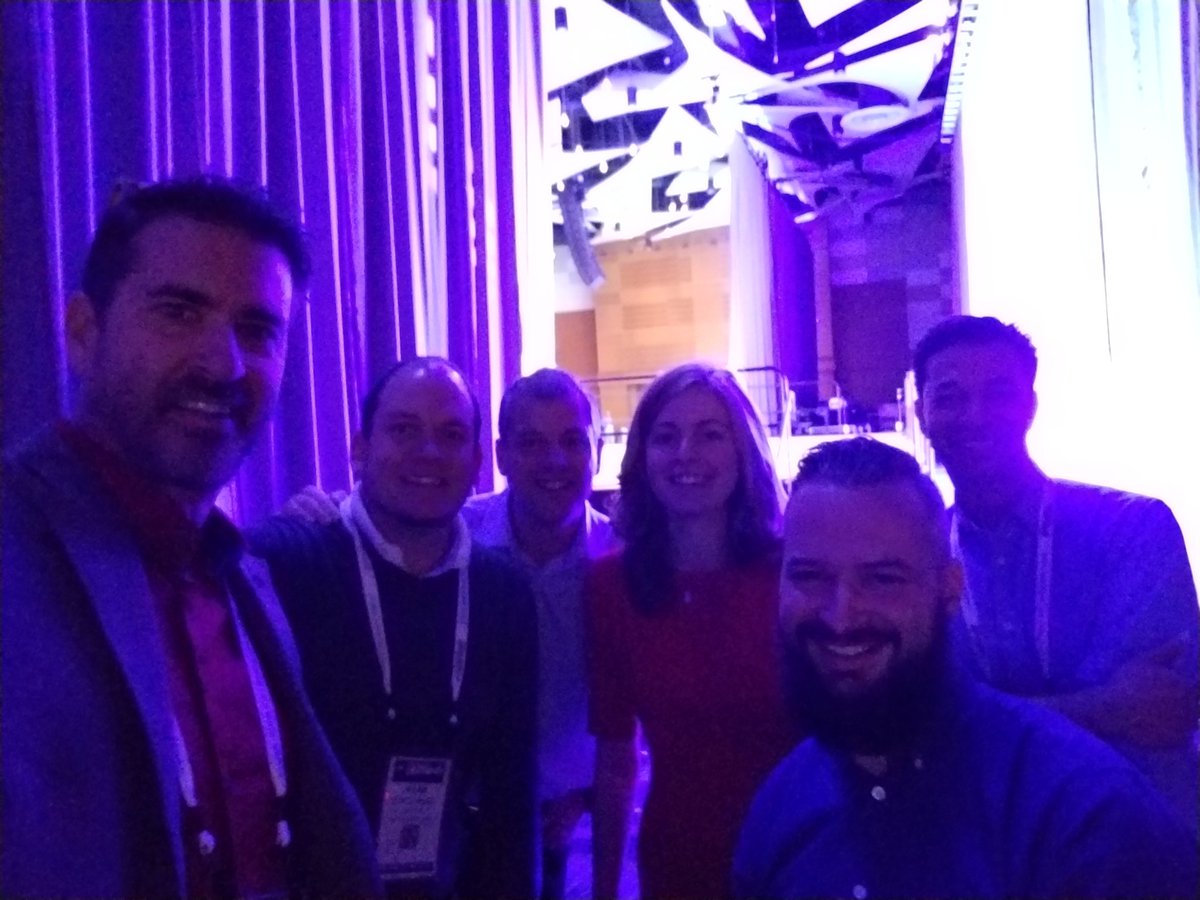 iferrolcandoit's tweet photo. #UserGroupSummit main stage.  Nailed it!  #errolontherun https://t.co/foUe3KD273