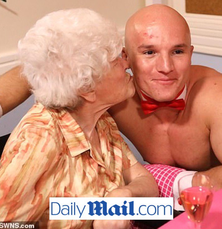 hunksintrunks's tweet photo. What a week! We’re loving all the news coverage of our event with the ladies at Milton Lodge.

https://t.co/7ut08cxsoi

#hunksintrunks #nakedbutlers #carehome #buffbutlers #toplesswaiters https://t.co/pZymzyhh9F