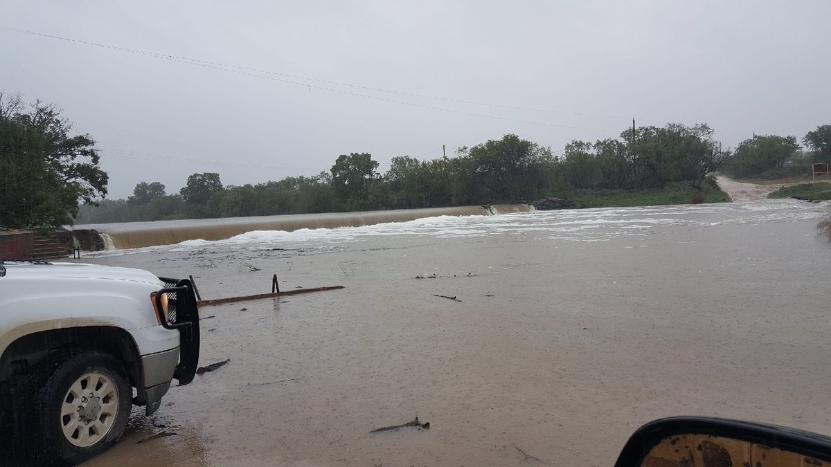 This is on the concho river a tributary of the Colorado river in paint rock Texas. Thank goodness CRMWD has plenty of storage in Ivie Reservoir to relieve the flow going into LCRA’s reservoirs that are beyond brim full. #TexasFlooding