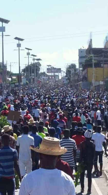DsirJames's tweet photo. Anpil respè pou pèp ayisyen an @TheNancyRoc @CassyNenel @Mario_Andresol @dimitrivorbe https://t.co/9gYIVHjDcI
