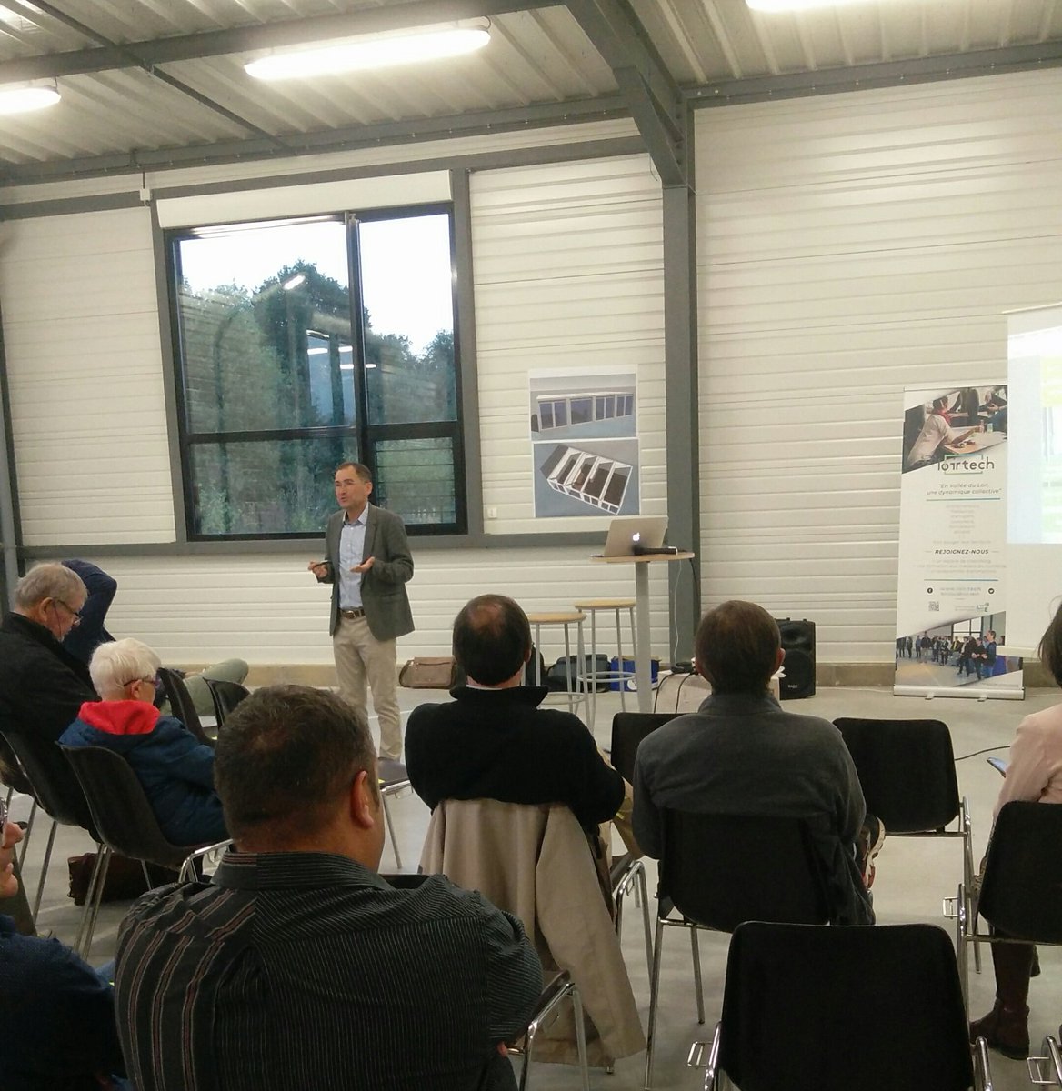 💥Une soirée riche d'enseignements du #futureofwork avec @LoicRicher dans le futur espace coworking de Loir Luce bercé👈