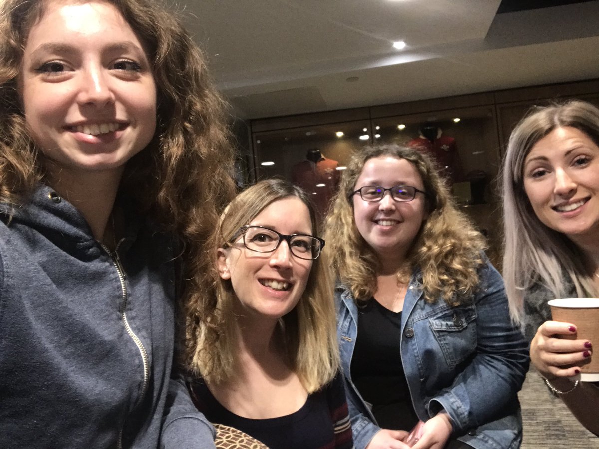 CIHFutures's tweet photo. Great to meet @misselisamartin &amp; @HannahRichings1 at @housingwomen 4 weeks into their housing course #Whoop 🙌🙌 https://t.co/0XAScSMiNh