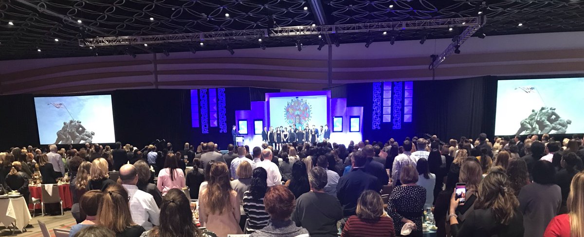 DrHaynesSmith's tweet photo. So excited to be here for the #UWSAKickoff in the largest ballroom in Texas. The Trinity #AcaBellas and #Trinitones are the #FACESOFUWSA welcoming everyone with a beautiful rendition of the #StarSpangledBanner https://t.co/2wIugBzw4P
