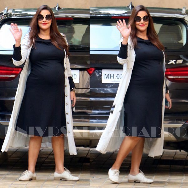 Neha Dhupia Snapped in Bandra 
FOLLOW #Univrsalmediapro 
#NehaDhupia #bollywood #bollywoodfashion #bollywoodstyle #bollywoodactress #bandravibes #bandrascenes #pregnancylook #pregnancydiaries