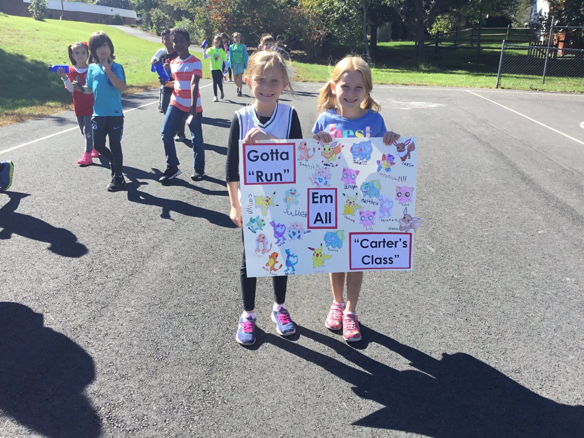 MrsCannon_LIB's tweet photo. Dolphin Dash, "Gotta Run 'Em All!"- 2nd Grade! And awesome water bottles! #SCES18 #dolphindash @SandersCornerPE https://t.co/lQZwFXF8vu
