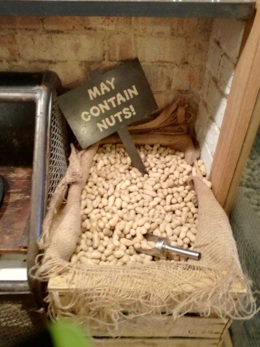 SarahsmilesVs's tweet photo. "May" is used to say that something is possible, it is a modal of possibility.

#Maycontainnuts
#noshitSherlock

#reallyrealgrammar #teamAshmolean #SarahVanSimaey https://t.co/HaWAxOUm72