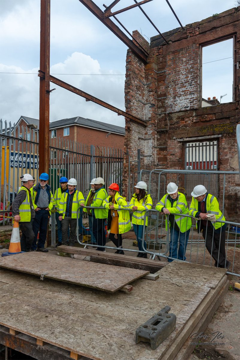FoWT's tweet photo. Delighted to receive a group tour from @ICENorthWest @ICE_engineers to the #WilliamsonsTunnels today. #FoWT #Paddington #SandstoneArch #Gash #BanquetingHall @ncedigital https://t.co/ejClVeYJ6I