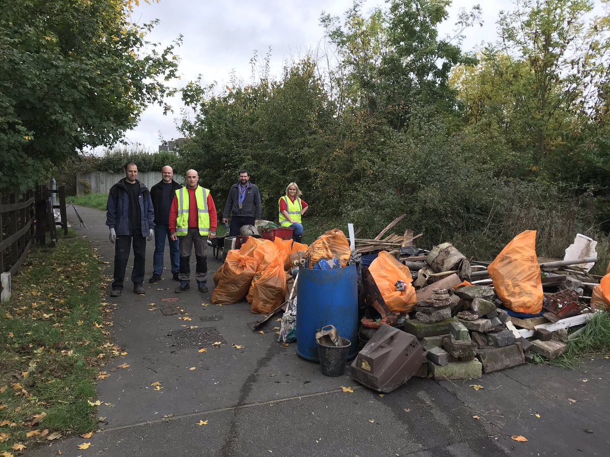 Great to be part of the #BigDeeDay again this year with #ToyotaEnginePlant volunteers and @NEWalesRangers & @FCCcountryside can’t believe how much rubbish we cleared from Llwyni Valley in #ConnahsQuay  @DeesideDotCom @ToyotaGB