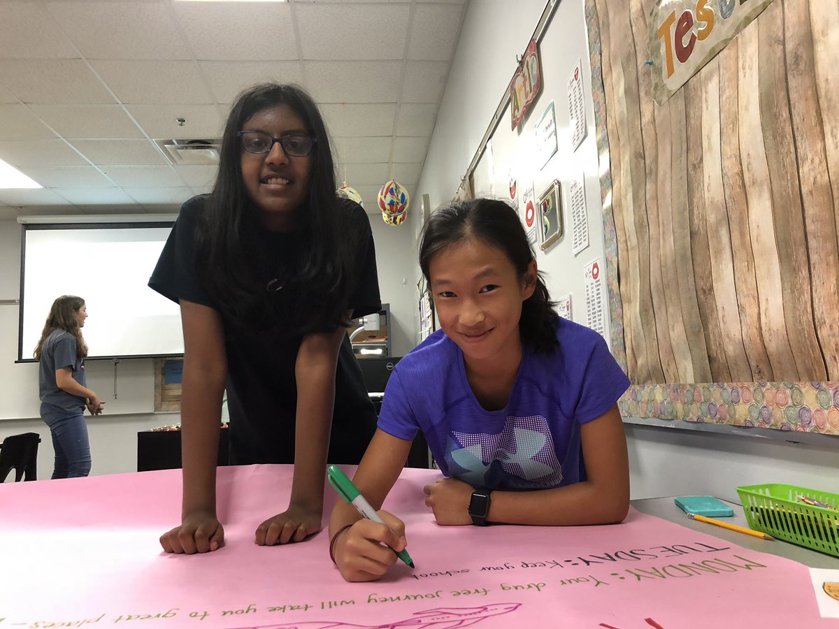 RiceSLP_Maxine's tweet photo. Student Council preparing for Red Ribbon Week 🤗 https://t.co/3p4YPeWUgM