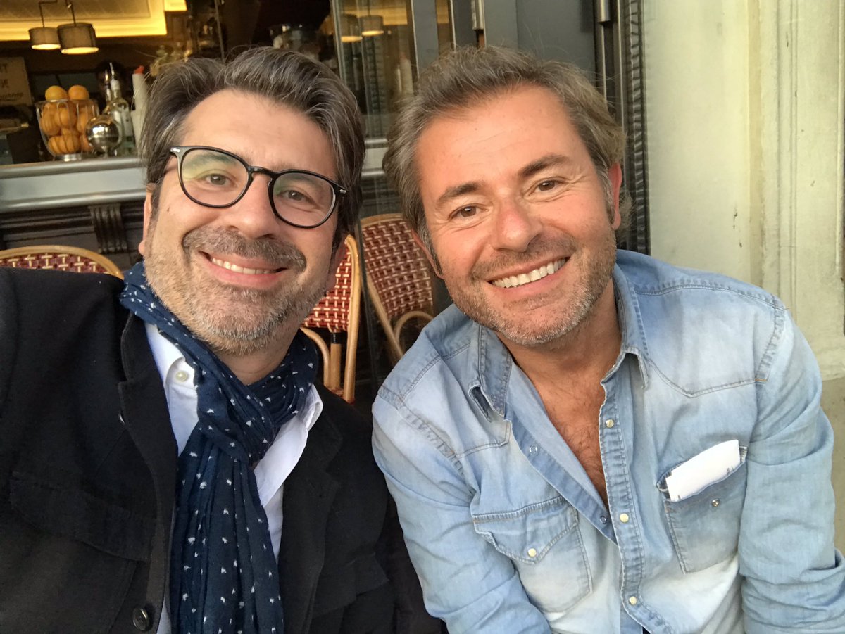 JeromeAnthonyM6's tweet photo. On a tellement trouver de « Trésor dans ma maison » @UTDVM ensemble avec @ManuLayan Prendre un verre avec mon poto @CChamalet et lui rappeler quel excellent producteur il est 😘 
« Cette émission manque à la France Monsieur!!!!!! »😂😂😂 https://t.co/J9nLFfZBTl