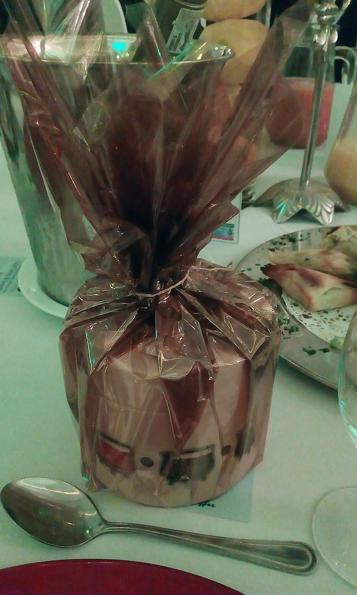 msimangothabang's tweet photo. #FSAS2018 has been great. By far the best conference I've attend.
Also, I just won the lucky draw prize 💃💃💃💃 https://t.co/Ky3zJFmKLK