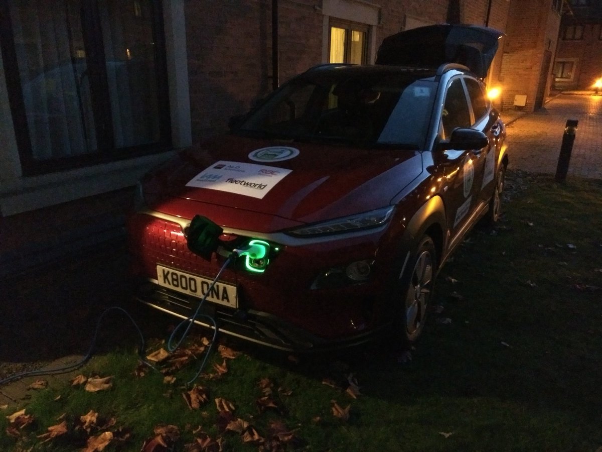 jonmusk's tweet photo. Final sitrep of #MPGM18 day 1: ended route with 55% battery remaining after 169 miles driven. 5.7 miles/kWh average over that distance, with final stint in full-on rush hour traffic around Coventry. The @Hyundai_UK #Kona #Electric has been faultless and impressive all day long. https://t.co/d6U2Fu1q8a