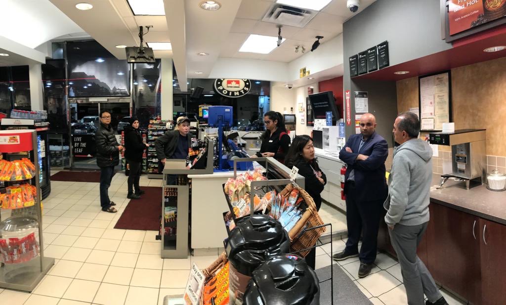 mary_ng's tweet photo. Convenience Stores are an important part of our communities in addition to being essential to Canada’s economy. Our govt. listened to the concerns of #smallbiz owners and so we will again cut taxes on small businesses to 9%; the lowest of the G7 nations. #SBW2018 https://t.co/WMCqXtepvX