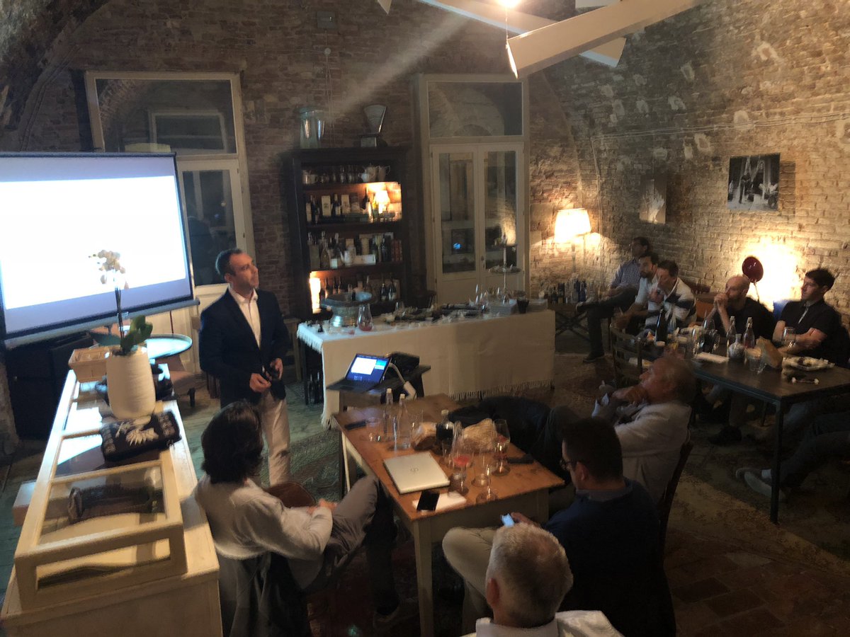 zampierimarco's tweet photo. At #qlikmeetupitalia now we speak on #qabdi. https://t.co/8fdocSO2KH