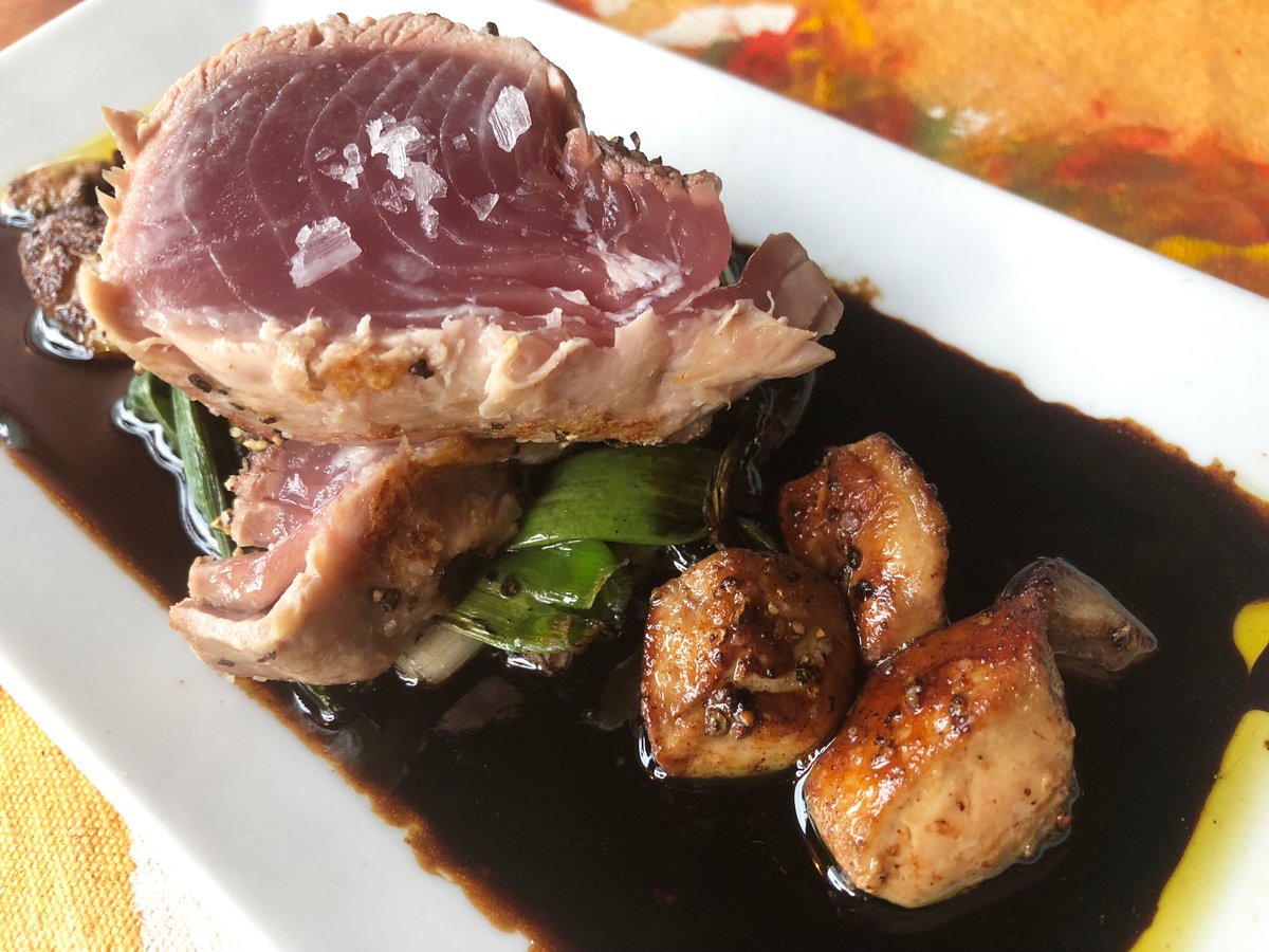 PinefishPhilly's tweet photo. Filet Mignon of Tuna with foie gras, and a red wine balsamic reduction.
#YouHaveToTryThis #Exquisite #Incredible #MustTry #Tuna #Philly #MediumRare #Pinefish https://t.co/6BCpyDyZj0