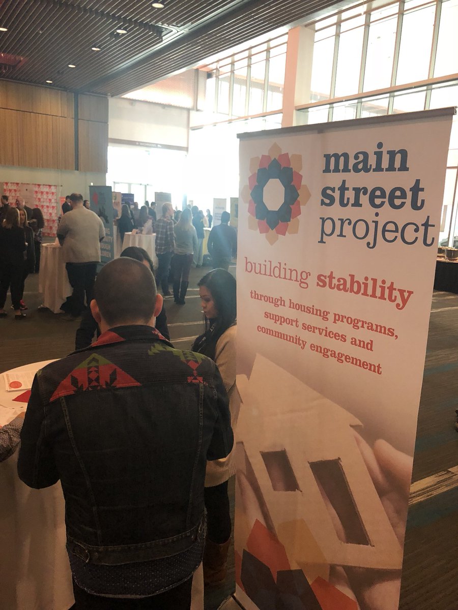GenNextWinnipeg's tweet photo. #GenNextSummit2018 lunch break and networking session. The perfect opportunity to visit and chat with @UnitedWayWpg agencies that do amazing work in our community! https://t.co/hxiPmMsVXg