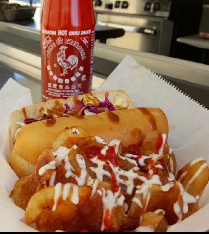 Fork_and_Fiddle's tweet image. We’re back at the Snider HS Food Truck Rally tonight, 6-8pm! Don’t miss your chance for your #fiddlerfix before the season is over! #forkandfiddle #sniderrally #fortwaynefoodtrucks