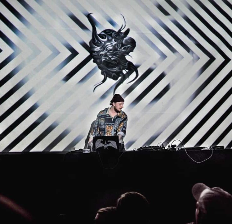 We're just over a week away until #AlteredHalloween w/ <a href="/Thriftworks/">Thriftworks</a>! Support from our friends <a href="/ChristianTheDJ1/">Christian the DJ</a>, @MrWizvrdMusic &amp; Jin-XS! You can snag pre-sales for only $7 tomorrow nite at <a href="/TheMousetrap/">The Mousetrap</a> during #AlteredThurzdaze w/ <a href="/yookiemusic/">YOOKiE</a>! #mojoctober #halloween #indyedm