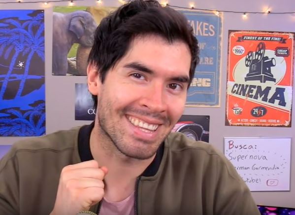 BlogfansGerman's tweet image. ¿Publicó en Twitter que iba conduciendo con las rodillas y fue arrestado por la policía? German Garmendia revisó el su último video los grandes fails de gente que no debería tener internet. ¿Cuál fue tu fail favorito?