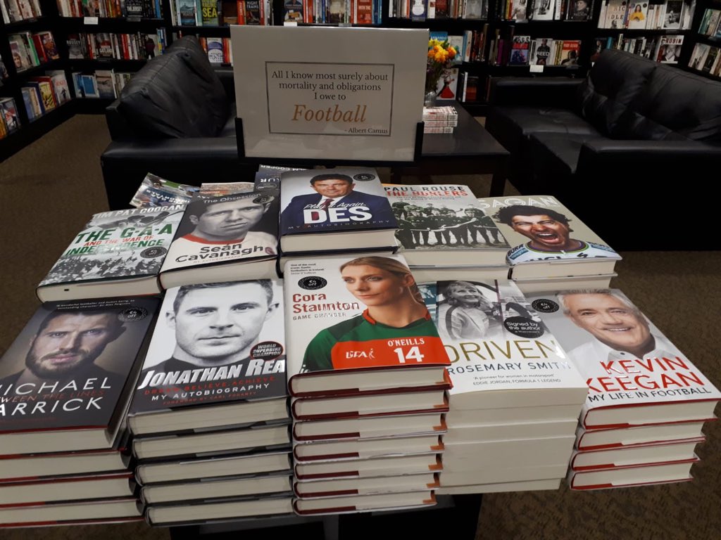 duckie15's tweet photo. In some good company 😂🙊....for 1 day anyhow until the sales!!! 
It's actually happening 🙈 Anyone around Castlebar Tomor -Book Launch is at 7pm in the TF feel free to call in👍📚 https://t.co/MG9lzn29po
