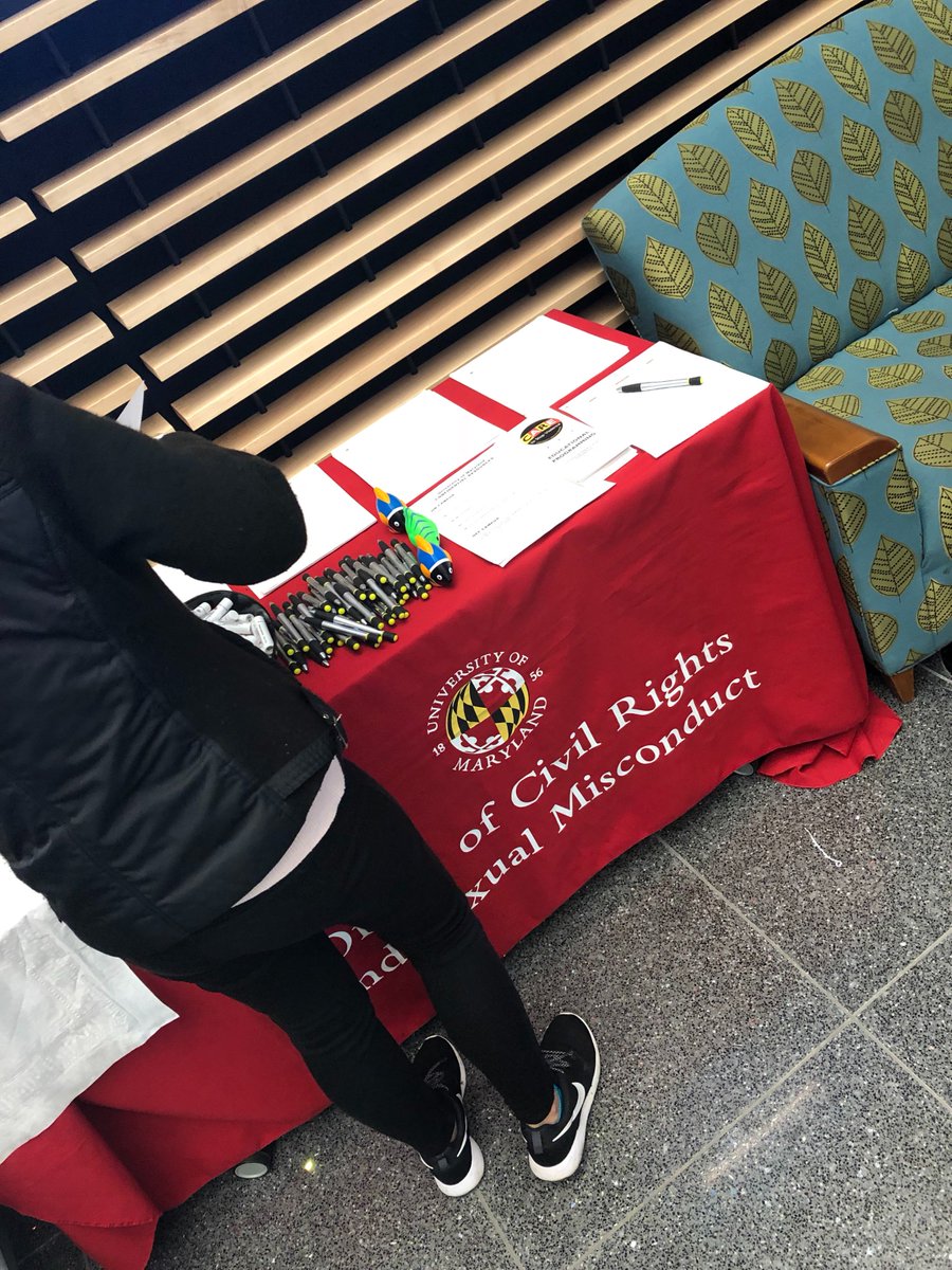 RuleofThumbUMD's tweet photo. Thank you so much for having OCRSM at International Coffee Hour! If you haven't come yet, there is still time to grab some snacks, coffee, and info on the office until 3:30pm in the H.J. Patterson Hall Atrium #ruleofthumbUMD #YearofImmigration https://t.co/hx7neaz1UK