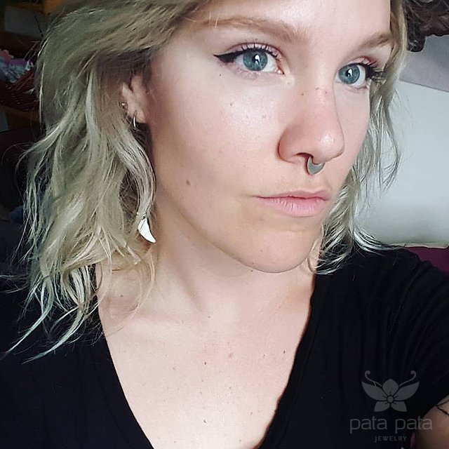 patapatajewelry's tweet photo. Thank you @thethistlebitch 🙏 so excited seeing you wear Neptune's Child 🔥.
.
.
.
.
.
#septum #septumpiercing #septumring #septumjewelery #silverseptum #noserings #nosepin #nosestud #nosescrew #refusetobeordinary refuse2bordinary https://t.co/IKmrpLJf7V