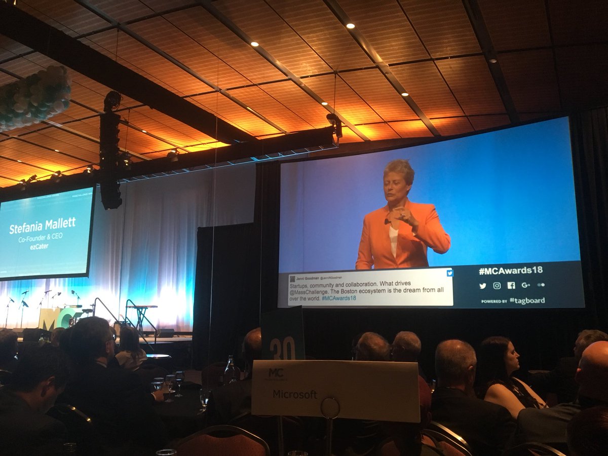 To all the entrepreneurs in the room: You are the one with the vision.  You have to dream better than anyone else in your company.  <a href="/StefaniaMallett/">Stefania Mallett</a> #MCAwards18