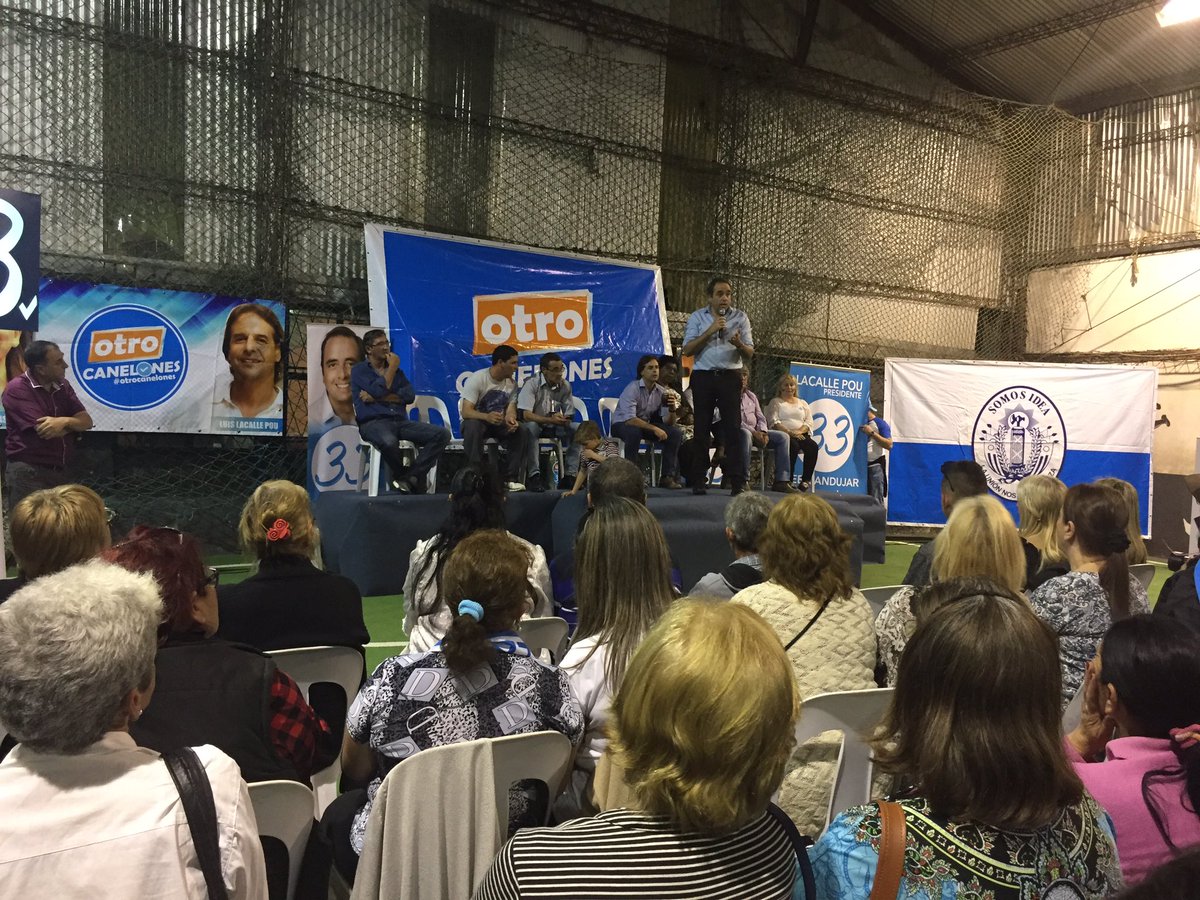 _RodriguezJuan_'s tweet photo. Gran Acto de la @Lista_33 de Canelones, en la ciudad de 18 de Mayo. #SigamosSumando https://t.co/6J953nott9