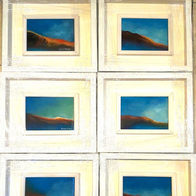Just look 👀 what the framer delivered today - a selection of some miniature oil paintings ready for #idealhomeshow 26-29 Oct. See you there 😃
.
.
.
.
.
#myidealhome #instadaily #instart #artistoninstagram #irishlandscapeart #Contemporary #interiordes… ift.tt/2QRWyWU