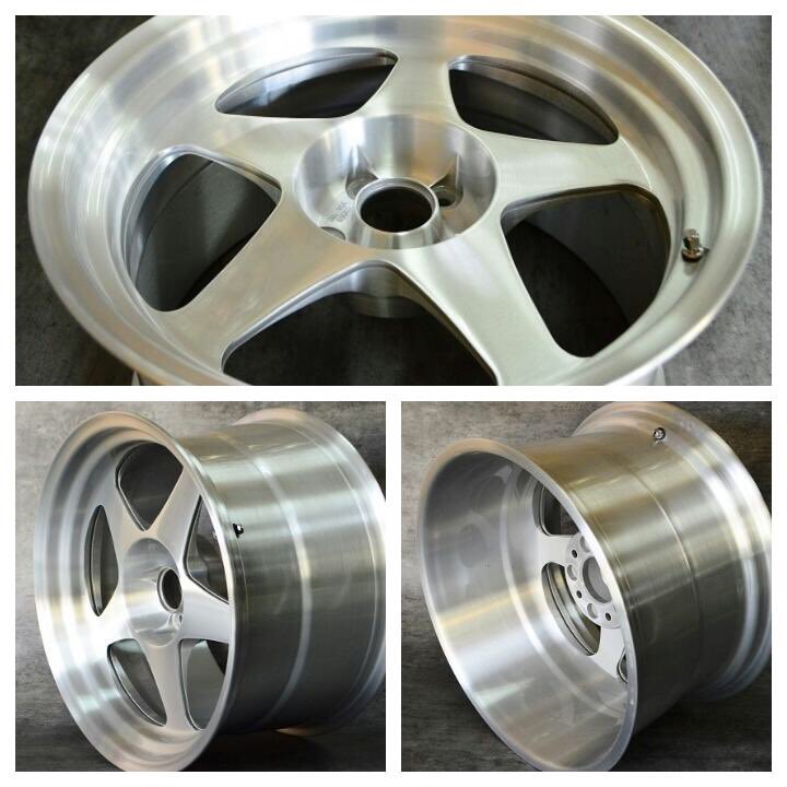 たくたく リーガホイール カラー – DESMOND WHEELS