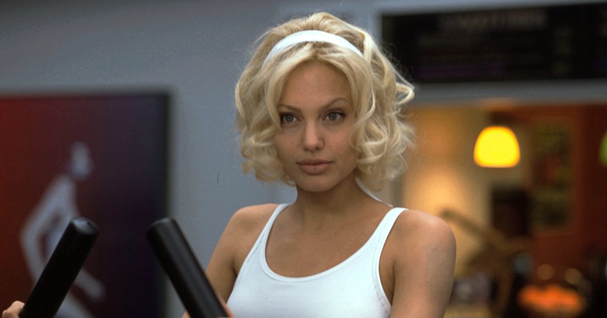 Vogue Australia On Twitter A Blonde Angelina Jolie Is Proof