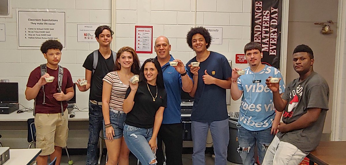 Hcpsedgenuity (@hcpsedgenuity) on Twitter photo Celebrating credits earned <a href="/LetoHighSchool/">Leto High School</a> @LHSKleinTime @LHSMcCoy Celebrating credits earned <a href="/LetoHighSchool/">Leto High School</a> @LHSKleinTime @LHSMcCoy