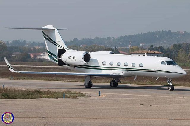 N102AK Gulfstream 4 taxing with reversers deployed

#gulfstream #gulfstream4 #gulfstreamaerospace #pescara #pescaraairport #abruzzoairport #psr #libp #avgeek #aviation #aviationspotters #aviationphotography #aviationlovers #plane #planelovers #airplane #… ift.tt/2J2jWyu