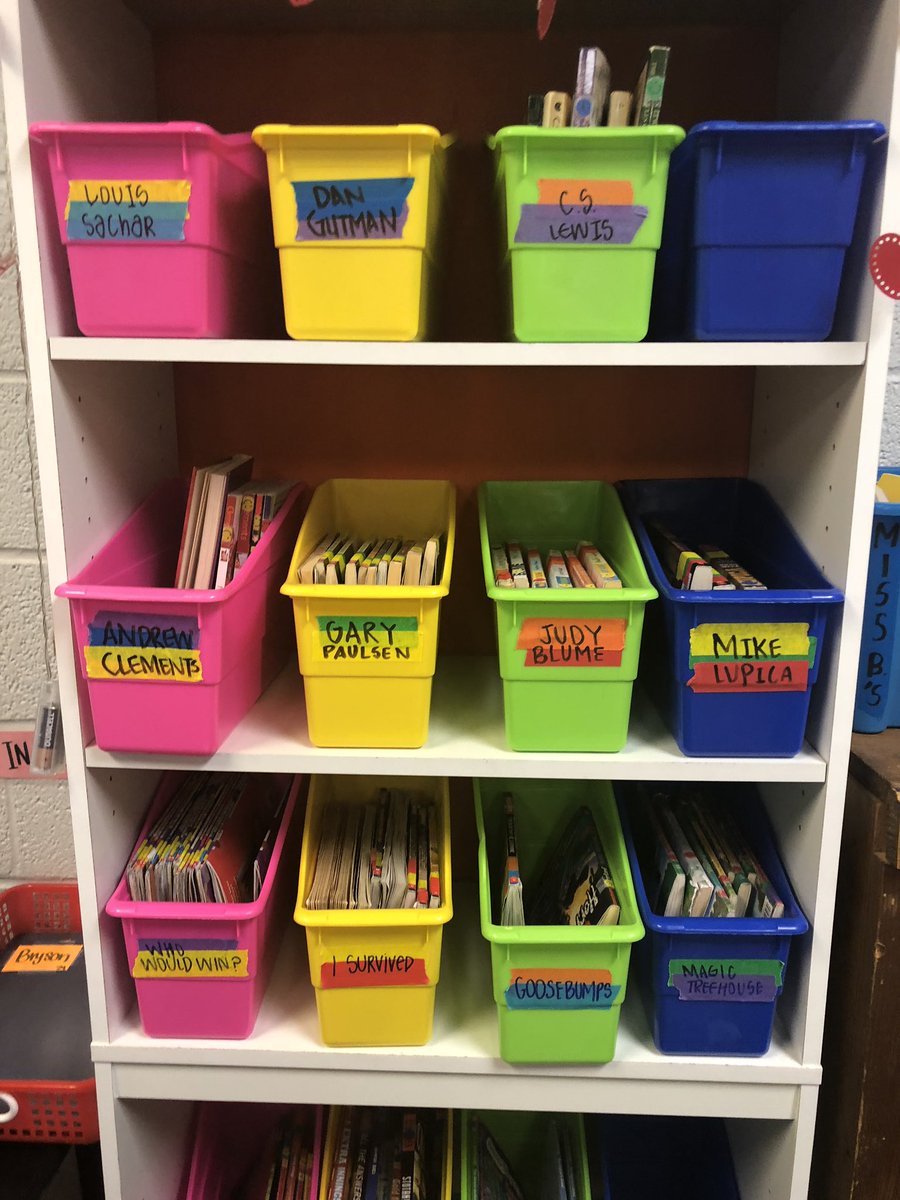 Ls08S's tweet photo. I had a wonderful day visiting schools in Clarendon School District Two...Our SC Teachers & Students are putting their Classroom Library’s to good use! A good classroom library sets the tone for Effective ELA practices. #SCReads!@ManningES & Manning Primary! @mgibbons1099 #SCDOE https://t.co/45dx00m3zk