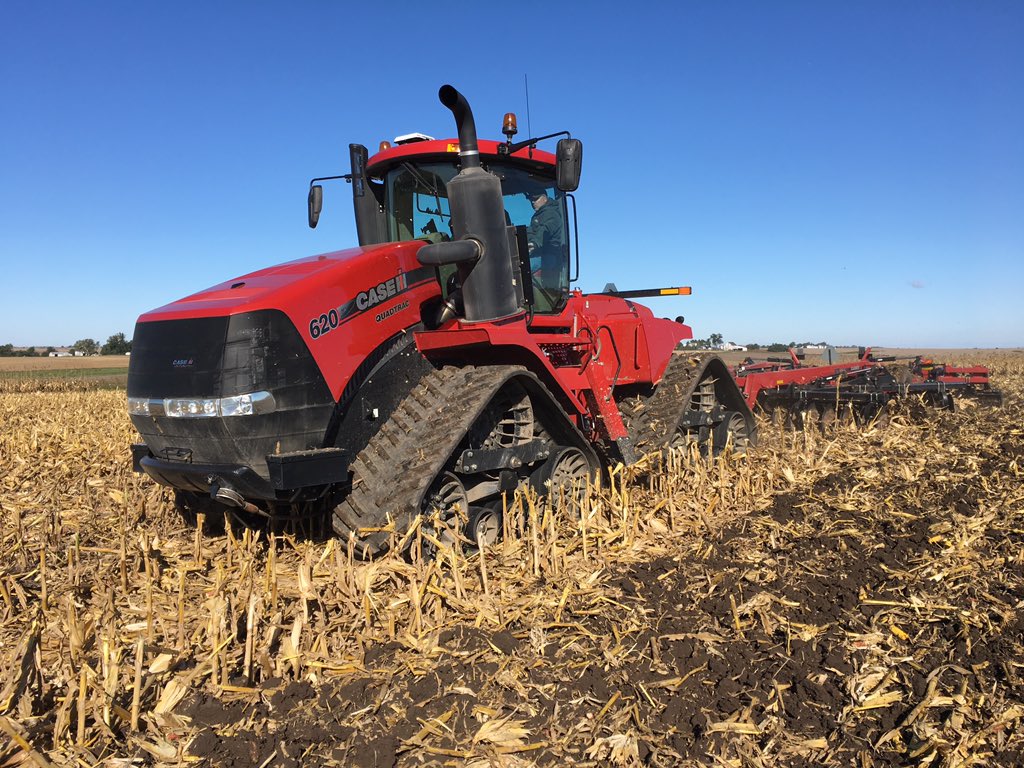 tyler_romoser's tweet photo. Out in the field today! #steigertiger https://t.co/O9EDIUPUnR