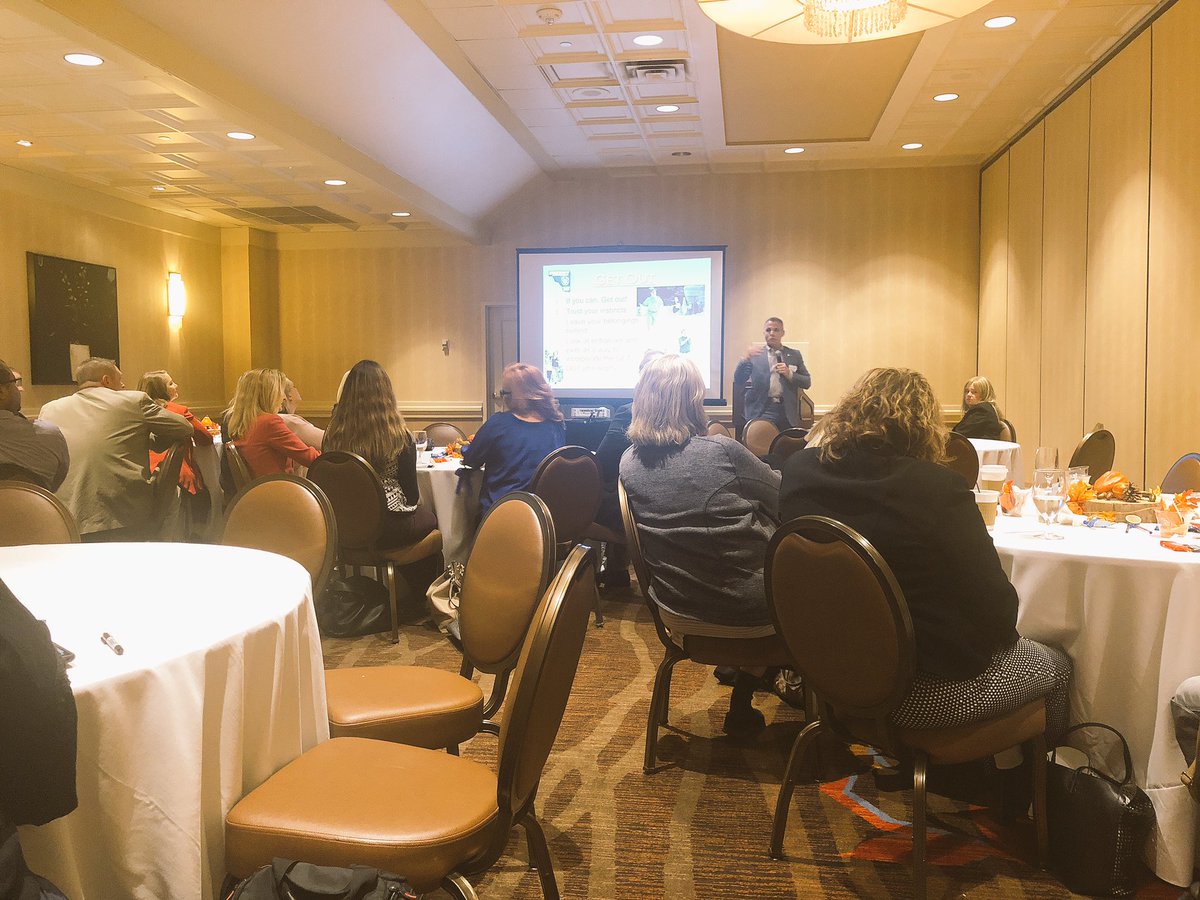 VisitNormanTMW's tweet photo. Networking, happy hour, and an insightful presentation by fellow Normanite @ClevCoSheriff Todd Gibson. Kudos to #OBTP for the quality programming and the @SheratonOKC for the yummy snacks! https://t.co/qGEIsuSbgI