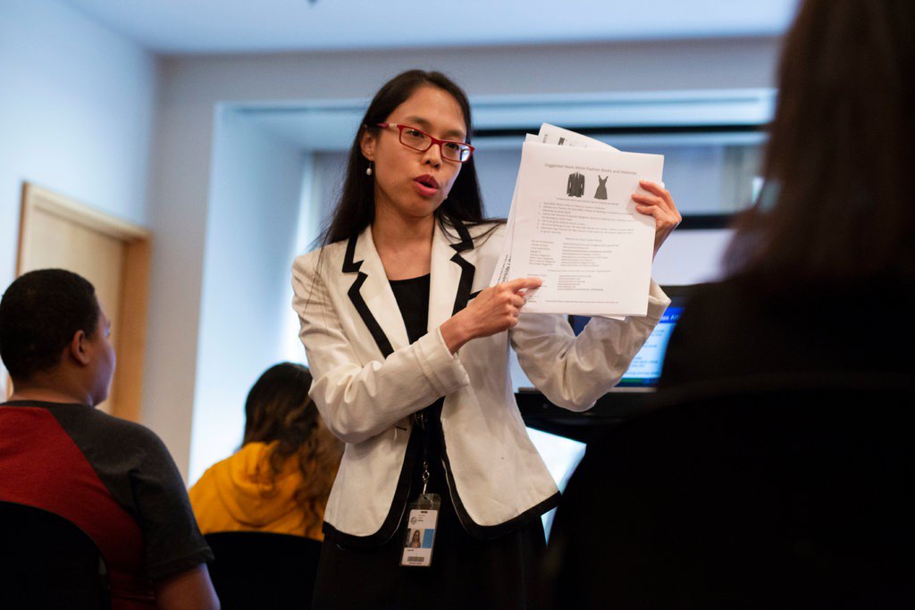 katiecouric's tweet photo. Today's #WednesdayWoman is Michelle Lee, a librarian at the @nypl who created "Dress Up Lending Library" after working w/ teens &amp; learning they didn't have a lot of items needed for job interviews like ties and bags. Thru Lee's program, job seekers can check out these items! https://t.co/I7v45p1DiN