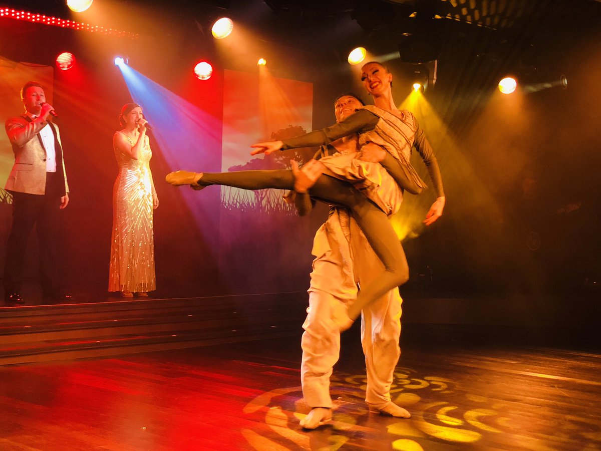 fbtravelltd's tweet photo. Superb snapshot of #seabournovation ‘s entertainment @SeabournCruise #CLIALuxury2018 #malaga #andalucia https://t.co/qFV2sRr1lM